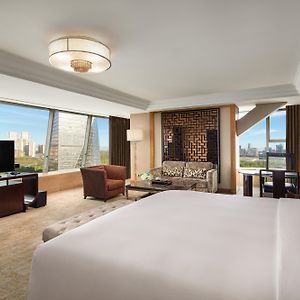 Premier King Suite